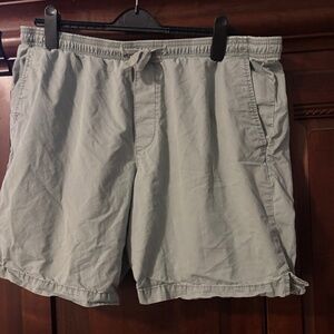 Mens Gap XL sage green relaxed cotton shorts